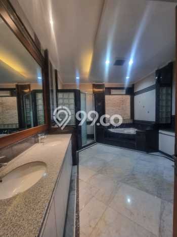 Disewakan Rumah Strategis LT 500m2 / LB 800m2 di Pondok Indah, Jakarta Selatan Disewakan Rumah Strategis LT 500m2 / LB 800m2 di Pondok Indah, Jakarta Selatan