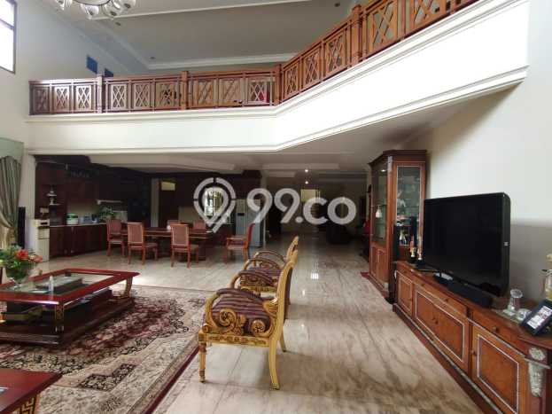 Dijual Rumah Premium dengan Fasilitas Sekitar Komplit di Cilandak, Jakarta Selatan Dijual Rumah Premium dengan Fasilitas Sekitar Komplit di Cilandak, Jakarta Selatan