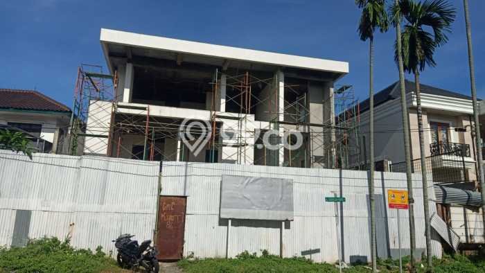 Hunian Mewah LB 1000m2 Siap Huni Desain Elegan di Pondok Indah, Jakarta Selatan Hunian Mewah LB 1000m2 Siap Huni Desain Elegan di Pondok Indah, Jakarta Selatan