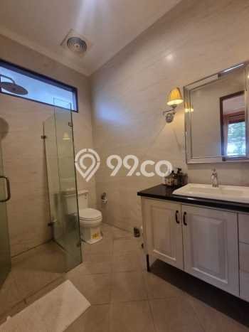 Rumah Elit LB 466m2 Siap Huni Desain Elegan di Kemang, Jakarta Selatan Rumah Elit LB 466m2 Siap Huni Desain Elegan di Kemang, Jakarta Selatan