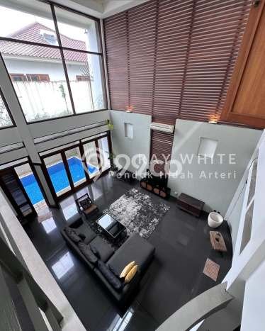 Hunian Modern Disewakan di Pondok Indah Jakarta Selatan 4 KT & 3 KM Hunian Modern Disewakan di Pondok Indah Jakarta Selatan 4 KT & 3 KM