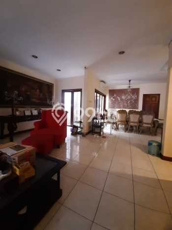 Rumah Mewah LB 200m2 Siap Pakai Desain Elegan di Pondok Indah, Jakarta Selatan Rumah Mewah LB 200m2 Siap Pakai Desain Elegan di Pondok Indah, Jakarta Selatan