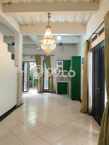 Rumah Modern Minimalis 4 Kamar Siap Huni di Ciputat Timur Rumah Modern Minimalis 4 Kamar Siap Huni di Ciputat Timur
