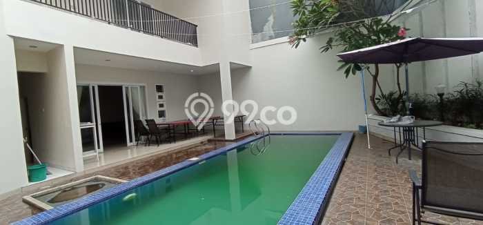 Rumah Sewa Jakarta Selatan LT 300m2 LB 300m2 Area Cipete Rumah Sewa Jakarta Selatan LT 300m2 LB 300m2 Area Cipete