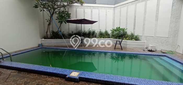 Rumah Sewa Jakarta Selatan LT 300m2 LB 300m2 Area Cipete Rumah Sewa Jakarta Selatan LT 300m2 LB 300m2 Area Cipete