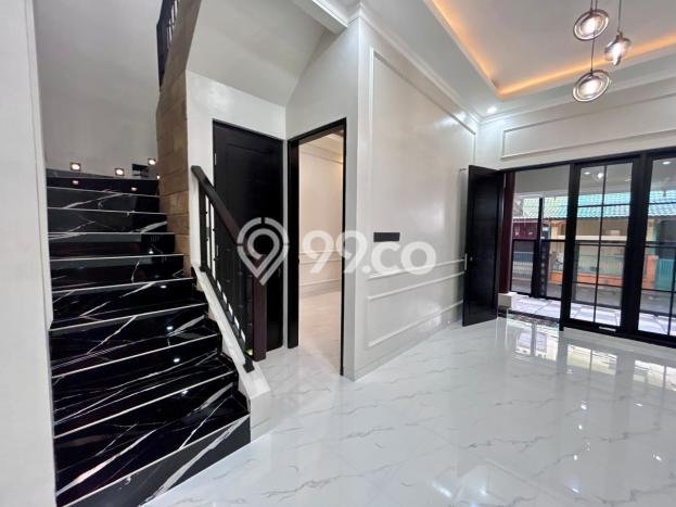 For Sale Rumah Mewah Exclusive di BSD, Tangerang Selatan For Sale Rumah Mewah Exclusive di BSD, Tangerang Selatan