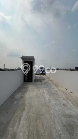 Ruko Dijual di Jakarta Timur LT 90m2 & LB 220m2 Lokasi Terbaik! Ruko Dijual di Jakarta Timur LT 90m2 & LB 220m2 Lokasi Terbaik!