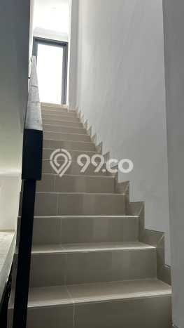 Ruko Dijual di Jakarta Timur LT 90m2 & LB 220m2 Lokasi Terbaik! Ruko Dijual di Jakarta Timur LT 90m2 & LB 220m2 Lokasi Terbaik!