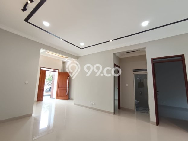 Hunian Eksklusif Siap Huni LT 200m2 di BSD, Tangerang Selatan Hunian Eksklusif Siap Huni LT 200m2 di BSD, Tangerang Selatan