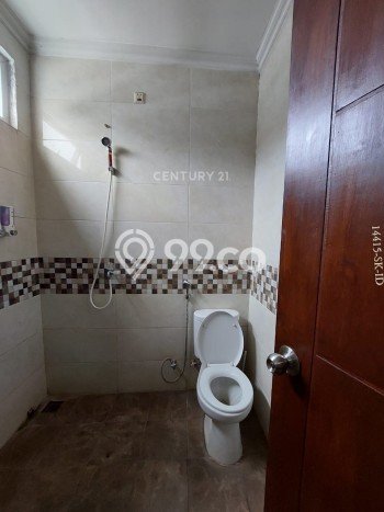 For Sale Hunian Rumah Terawat 4 KT di Bintaro, Tangerang Selatan For Sale Hunian Rumah Terawat 4 KT di Bintaro, Tangerang Selatan