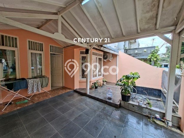 Dijual Hunian Rumah Nyaman 2 Kamar di Sektor 4 - Bintaro, Jakarta Selatan Dijual Hunian Rumah Nyaman 2 Kamar di Sektor 4 - Bintaro, Jakarta Selatan