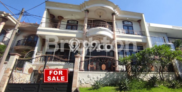 For Sale! Premium House LT 300m2 Desain Elegan di Mayjen Sungkono For Sale! Premium House LT 300m2 Desain Elegan di Mayjen Sungkono