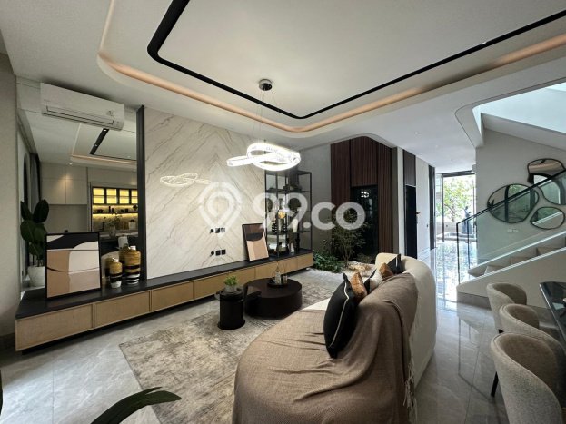 For Sale! Luxury House LT 240m2 Desain Elegan di Graha For Sale! Luxury House LT 240m2 Desain Elegan di Graha