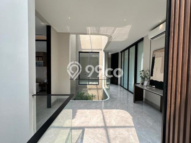 Ready to Use! Premium House LT 288m2 Desain Elegan di Graha Ready to Use! Premium House LT 288m2 Desain Elegan di Graha
