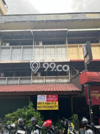 Lokasi Strategis! Dijual Ruko Bisnis di Pontianak Selatan, Pontianak Kondisi Baik Lokasi Strategis! Dijual Ruko Bisnis di Pontianak Selatan, Pontianak Kondisi Baik