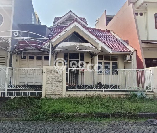 Rumah Eksklusif Dijual LT 160m2 di Kebon Jeruk, Jakarta Barat Rumah Eksklusif Dijual LT 160m2 di Kebon Jeruk, Jakarta Barat
