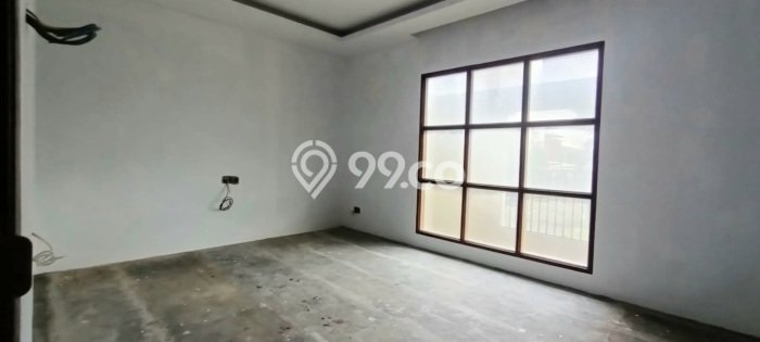 Dijual Rumah Luas Megah Dengan View Eksklusif di Villa Meruya, Jakarta Barat Dijual Rumah Luas Megah Dengan View Eksklusif di Villa Meruya, Jakarta Barat