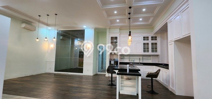 Rumah Luxury Modern Tanpa Renovasi di Setiabudi Jakarta Selatan Rumah Luxury Modern Tanpa Renovasi di Setiabudi Jakarta Selatan