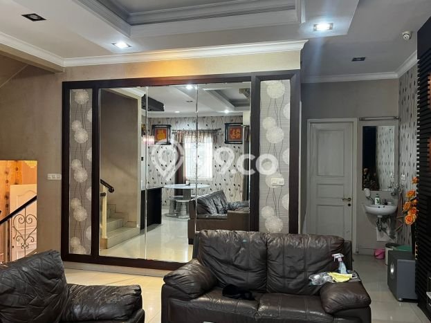 Rumah Elit Modern Tanpa Renovasi di Pluit Jakarta Utara Rumah Elit Modern Tanpa Renovasi di Pluit Jakarta Utara