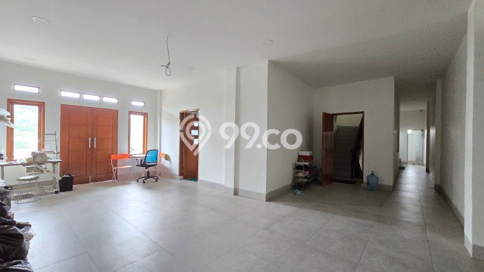 Siap Huni Hunian Elit 9 Kamar di Kemayoran Dekat ke Mana Pun Siap Huni Hunian Elit 9 Kamar di Kemayoran Dekat ke Mana Pun