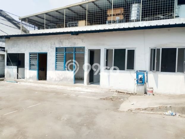 Unit Gudang Dijual di Jakarta Utara LT 1650m2 & LB 897m2 Unit Gudang Dijual di Jakarta Utara LT 1650m2 & LB 897m2