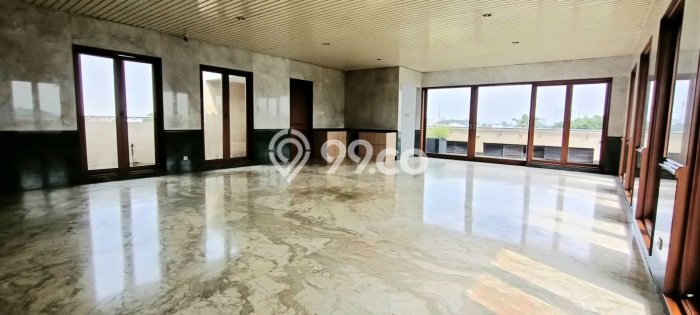 Dijual Rumah Luas Megah Dengan View Eksklusif di Villa Meruya, Jakarta Barat Dijual Rumah Luas Megah Dengan View Eksklusif di Villa Meruya, Jakarta Barat