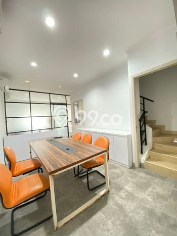 Ruko Dijual di Prime Area Tangerang Luas 200m2 Ruko Dijual di Prime Area Tangerang Luas 200m2