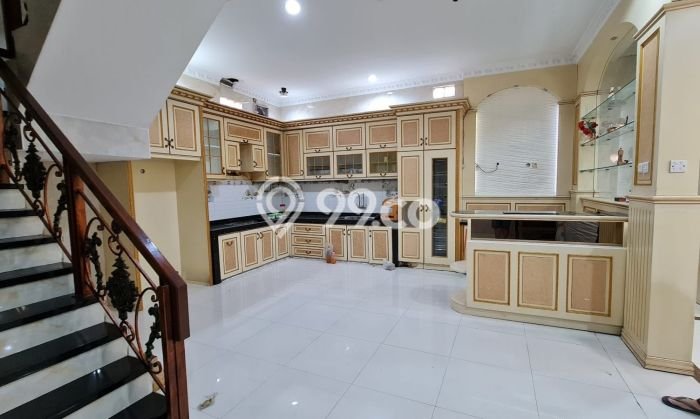 Hot Offer Hunian Mewah Ideal dan Luas di Penjaringan, Jakarta Utara Hot Offer Hunian Mewah Ideal dan Luas di Penjaringan, Jakarta Utara