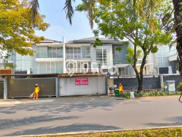 Rumah sewa siap huni 4 KT di Citra Garden, Jakarta Barat Rumah sewa siap huni 4 KT di Citra Garden, Jakarta Barat