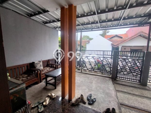 Dijual Rumah 4 Kamar Lokasi Ideal Bagus dan Strategis di Arcamanik Dijual Rumah 4 Kamar Lokasi Ideal Bagus dan Strategis di Arcamanik