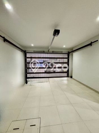 Ready to Use! Premium House LT 200m2 Desain Elegan di BSD City Ready to Use! Premium House LT 200m2 Desain Elegan di BSD City