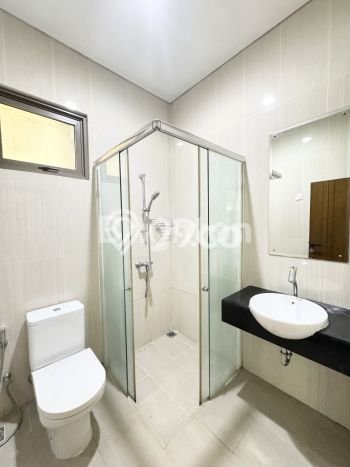 Dijual Rumah Luas Megah Dengan View Eksklusif di BSD City, Tangerang Dijual Rumah Luas Megah Dengan View Eksklusif di BSD City, Tangerang