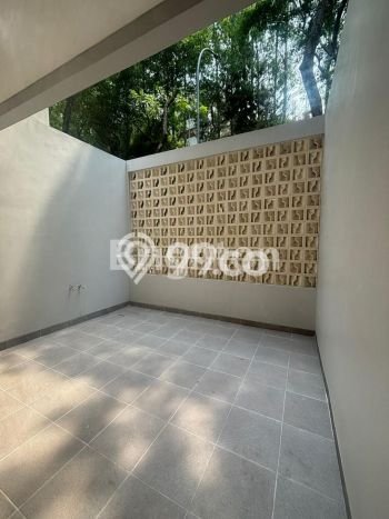 Rumah Luxury Modern Siap Huni di BSD City Tangerang Rumah Luxury Modern Siap Huni di BSD City Tangerang