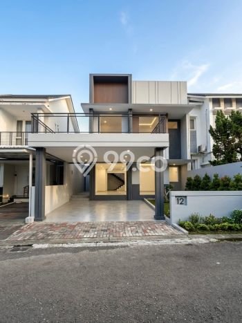 Ready to Use! Premium House LT 180m2 Desain Modern di BSD The Green Ready to Use! Premium House LT 180m2 Desain Modern di BSD The Green