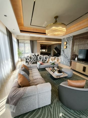 Jual Rumah Mewah Megah Dengan View Eksklusif di BSD City, Tangerang Jual Rumah Mewah Megah Dengan View Eksklusif di BSD City, Tangerang