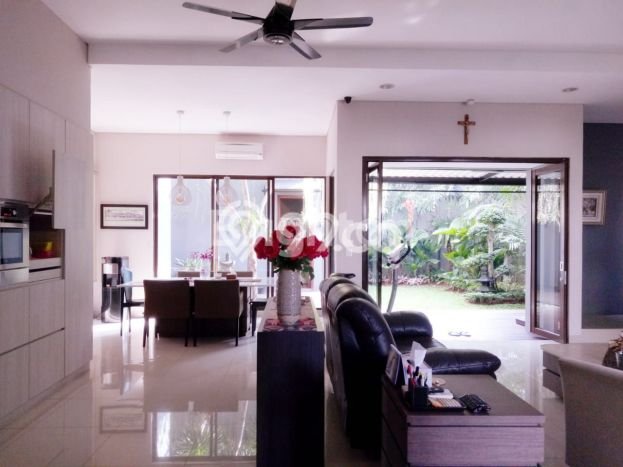 Jual Rumah Luas Megah Dengan View Cantik di BSD De Park, Tangerang Jual Rumah Luas Megah Dengan View Cantik di BSD De Park, Tangerang