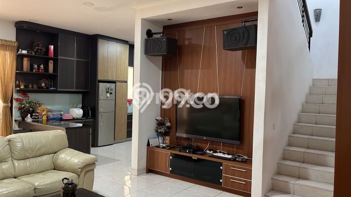 Dijual Rumah Luas Megah Dengan View Eksklusif di BSD City, Tangerang Dijual Rumah Luas Megah Dengan View Eksklusif di BSD City, Tangerang