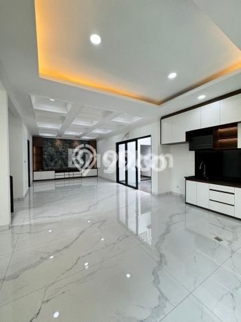 Dijual Rumah Luas Megah Dengan View Cantik di BSD, Tangerang Dijual Rumah Luas Megah Dengan View Cantik di BSD, Tangerang