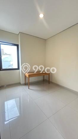 Rumah Elit Modern Tanpa Renovasi di BSD City Tangerang Rumah Elit Modern Tanpa Renovasi di BSD City Tangerang