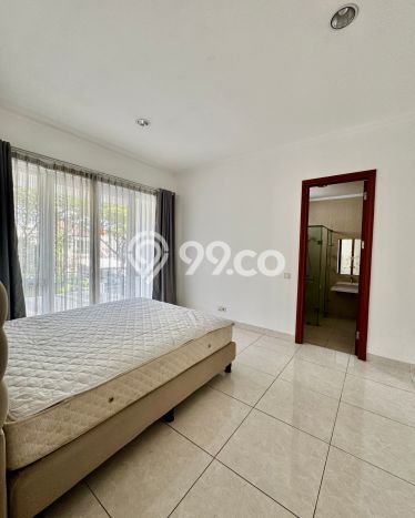 Jual Rumah Mewah Megah Dengan View Cantik di BSD De Park, Tangerang Jual Rumah Mewah Megah Dengan View Cantik di BSD De Park, Tangerang