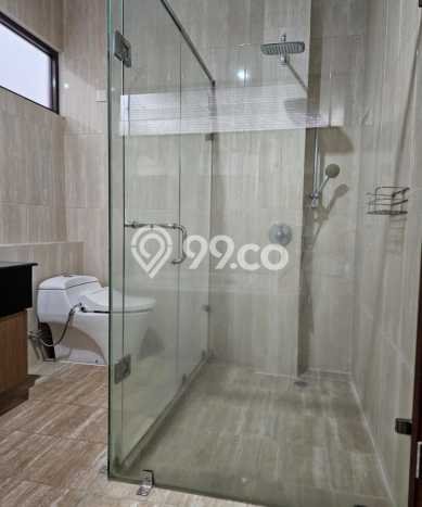 Sewa Rumah Harga Terjangkau di BSD De Park Tangerang Punya 8 Kamar Tidur Sewa Rumah Harga Terjangkau di BSD De Park Tangerang Punya 8 Kamar Tidur