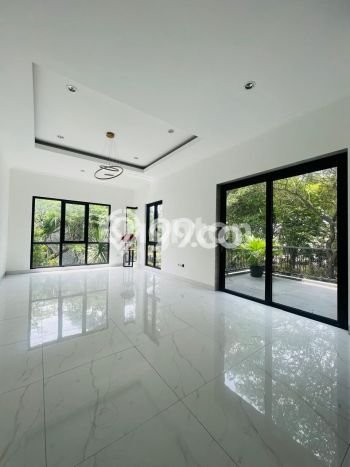 Rumah Elit LB 218m2 Siap Huni Desain Elegan di BSD City, Tangerang Rumah Elit LB 218m2 Siap Huni Desain Elegan di BSD City, Tangerang
