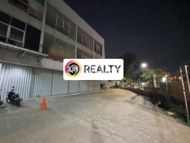 Untuk Disewa Ruko di Kebon Jeruk Jakarta Barat LT 74m2, LB 223m2 Untuk Disewa Ruko di Kebon Jeruk Jakarta Barat LT 74m2, LB 223m2