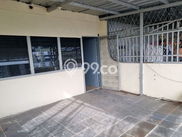 Ruko untuk Disewa di Pusat Jakarta Barat Luas Bangunan 231m2 Ruko untuk Disewa di Pusat Jakarta Barat Luas Bangunan 231m2