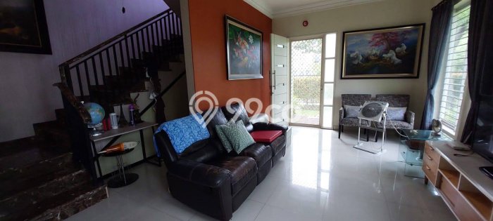 Hunian Mewah Dijual LT 238m2 di Sambikerep, Surabaya Hunian Mewah Dijual LT 238m2 di Sambikerep, Surabaya