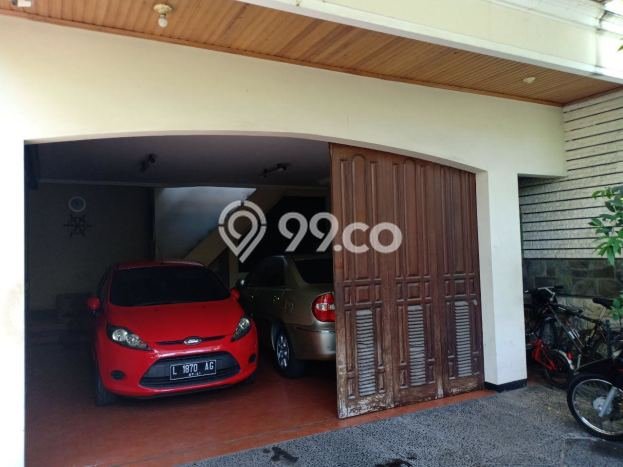 Rumah Luxury Modern Tanpa Renovasi di Kertajaya Surabaya Rumah Luxury Modern Tanpa Renovasi di Kertajaya Surabaya