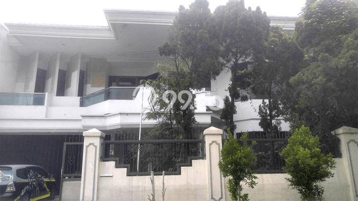 Dijual Rumah Premium dengan Fasilitas Sekitar Komplit di Gubeng, Surabaya Dijual Rumah Premium dengan Fasilitas Sekitar Komplit di Gubeng, Surabaya