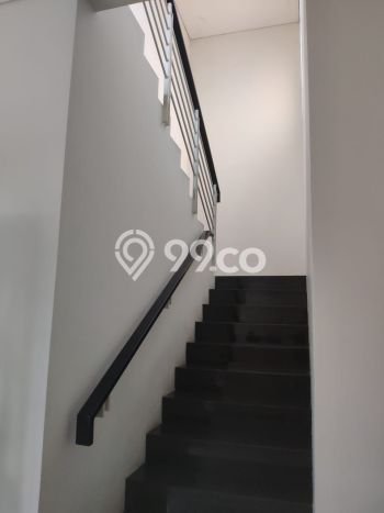 Rumah Elit LB 450m2 Siap Huni Desain Elegan di hr muhammad, Surabaya Rumah Elit LB 450m2 Siap Huni Desain Elegan di hr muhammad, Surabaya