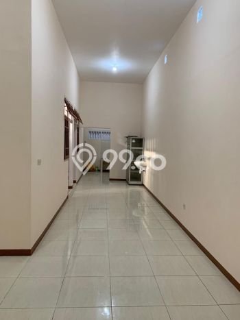 Rumah Minimalis 2 KT di Petemon Surabaya Semi Furnished Rumah Minimalis 2 KT di Petemon Surabaya Semi Furnished