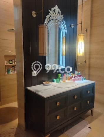 Rumah Elit LB 1000m2 Siap Huni Desain Elegan di HR Muhammad, Surabaya Rumah Elit LB 1000m2 Siap Huni Desain Elegan di HR Muhammad, Surabaya